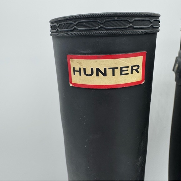 Hunter Women's Classic Black Rain Boots - Picture 6 of 9